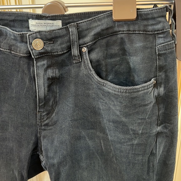 ZARA WOMEN US 8 DARK GREY/BLACK WASH JEANS - Picture 2 of 4